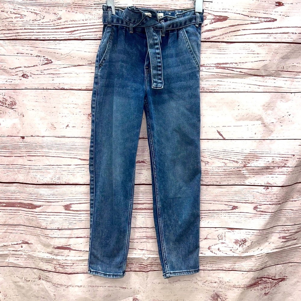 Abercrombie Kids High-Rise Mini Mom Jeans Size 9/10